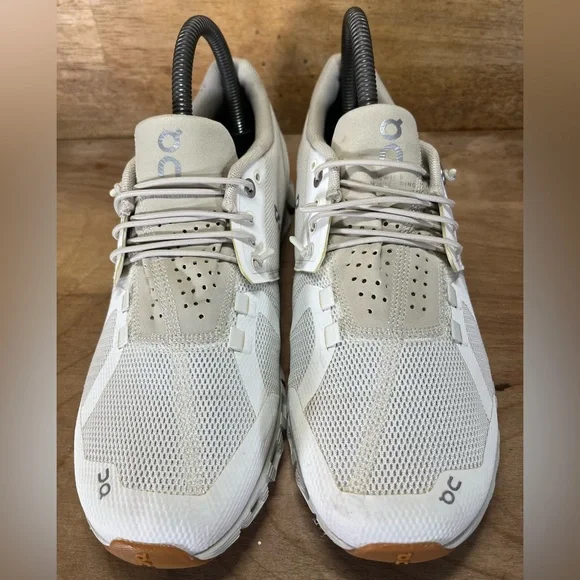 On Cloud REFLECTIVE Womens Size 7.5 Running Shoes Sneakers White Sand Gum - Picture 3 of 11